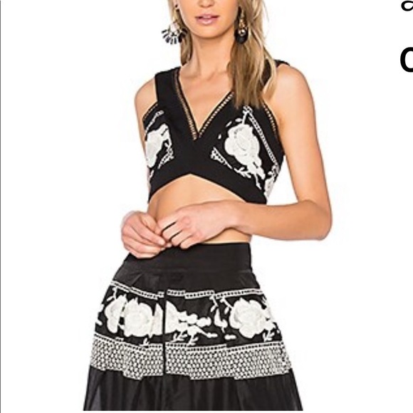 Aijek Tops - Aijek Andrea Embroidered Cropped Top in Black & White Size Medium